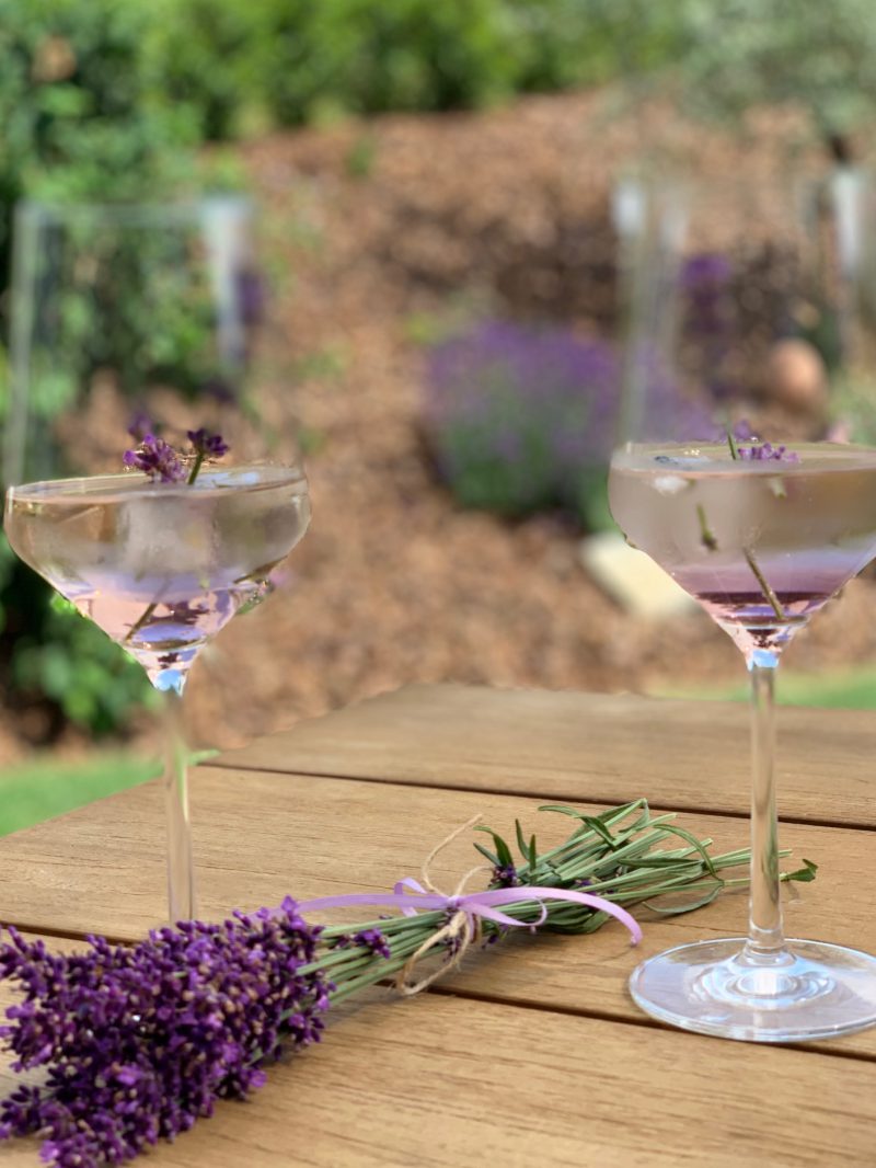 Sommerlaune Lavendel Spritz Reise trifft Genuss